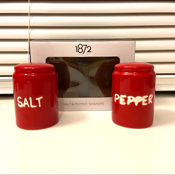 🧂 Salt & Pepper Shakers Holiday Set Kitchen Dining 1872 - Picture 2 of 11